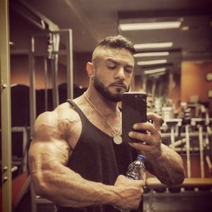 Meet your Posher, Alex